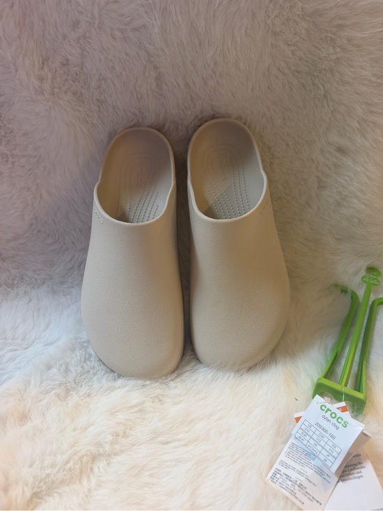 Crocs Dylan Clog Stucco Clogs Men\'s size 12 NEW